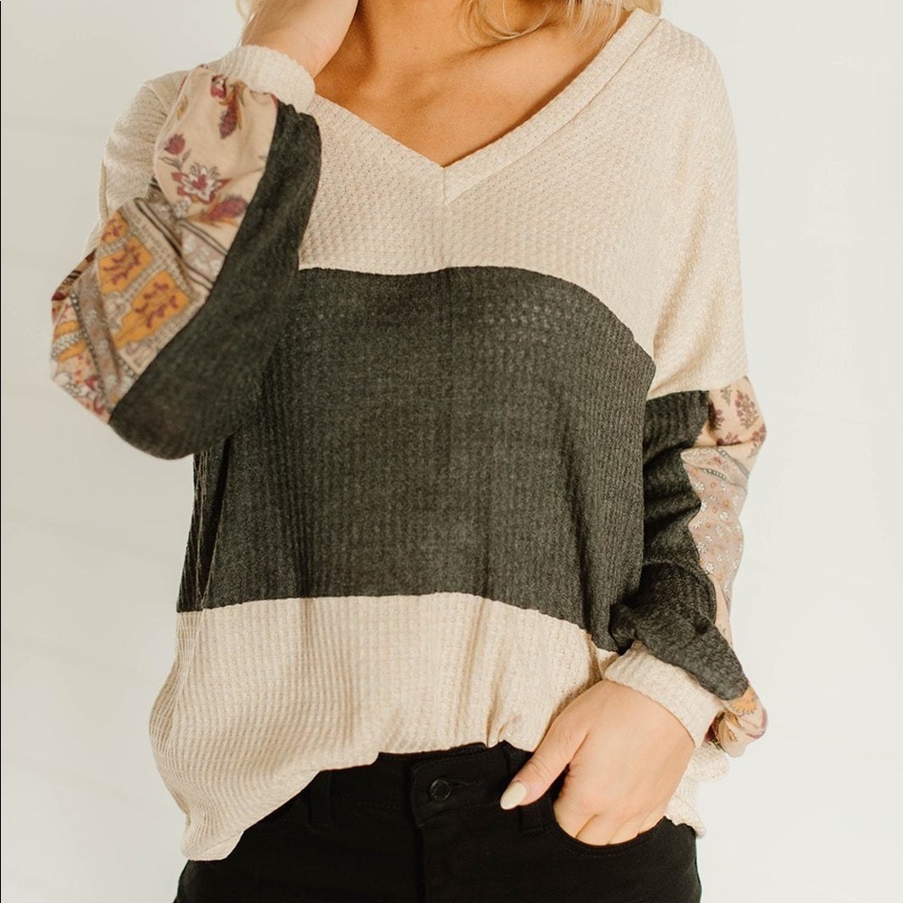 Bohemian Vneck Tunic - Picture 2 of 4